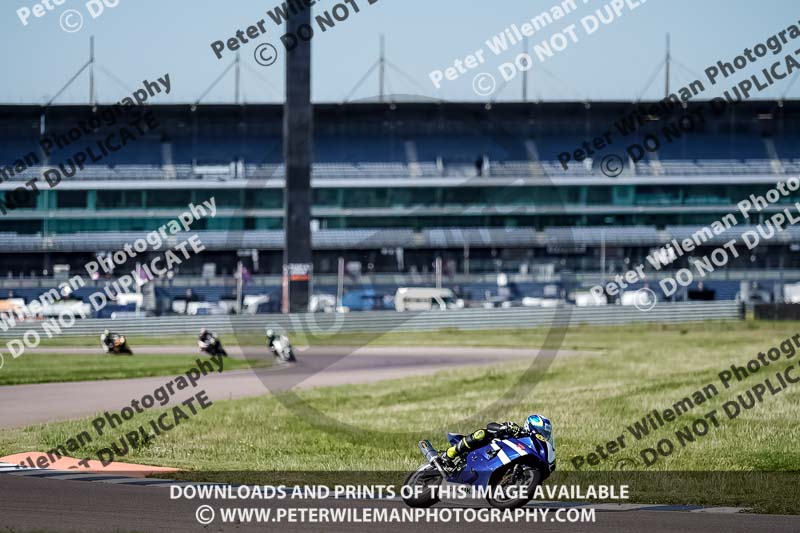 Rockingham no limits trackday;enduro digital images;event digital images;eventdigitalimages;no limits trackdays;peter wileman photography;racing digital images;rockingham raceway northamptonshire;rockingham trackday photographs;trackday digital images;trackday photos